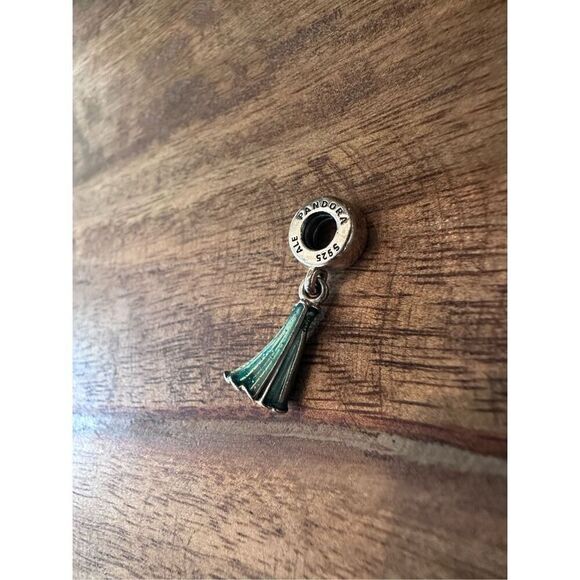 Pandora Elsa dress dangle charm - Picture 5 of 7